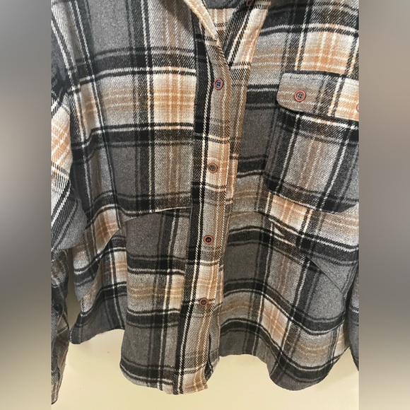 ✨Umgee Flannel Button Up Thick Size S - Picture 3 of 8